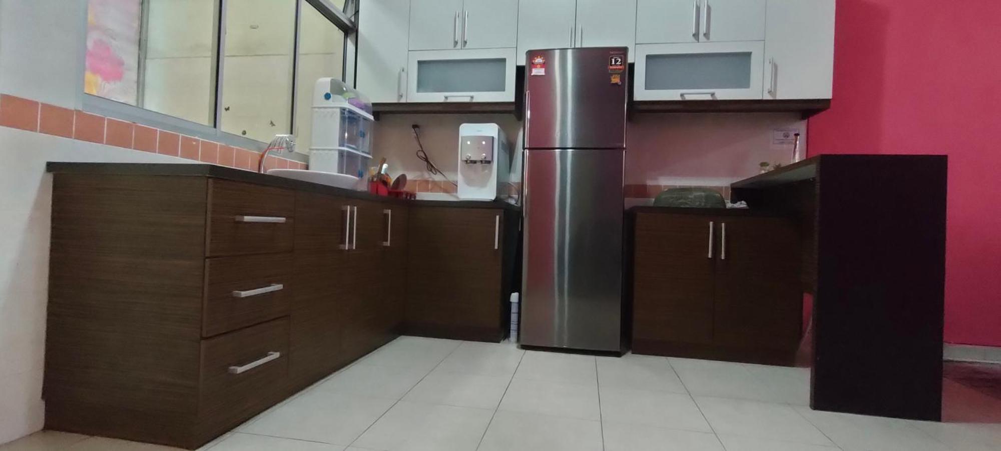 Zulaikha'S Homestay Ulu Tiram Johor Bahru Esterno foto